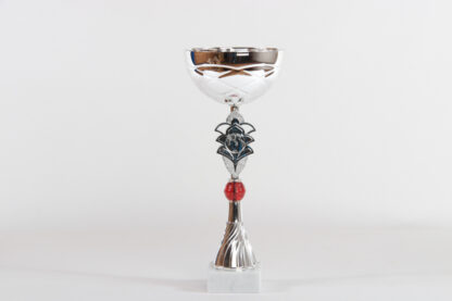 Coppa silver con porta medaglie e sfera rossa h33 d140