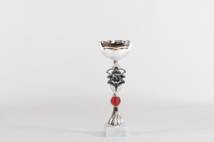 Coppa silver con porta medaglie e sfera rossa h28 d100