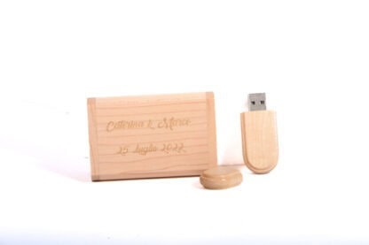 Porta usb + usb legno inciso